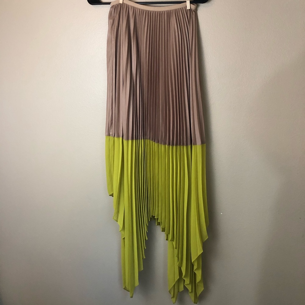 BCBG Asymmetrical Xsm Pleated Skirt Two Tone Color Blocked Colorful Indie Fairy